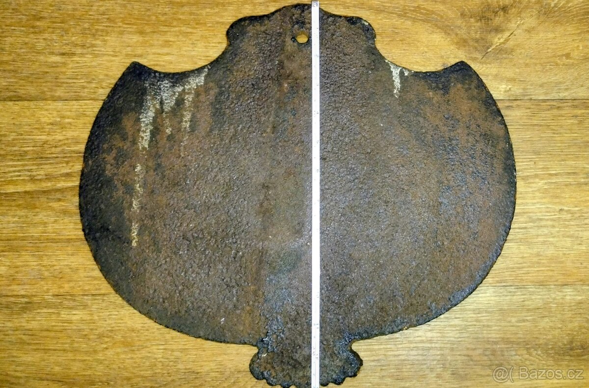 Litinový domovní štít - 2