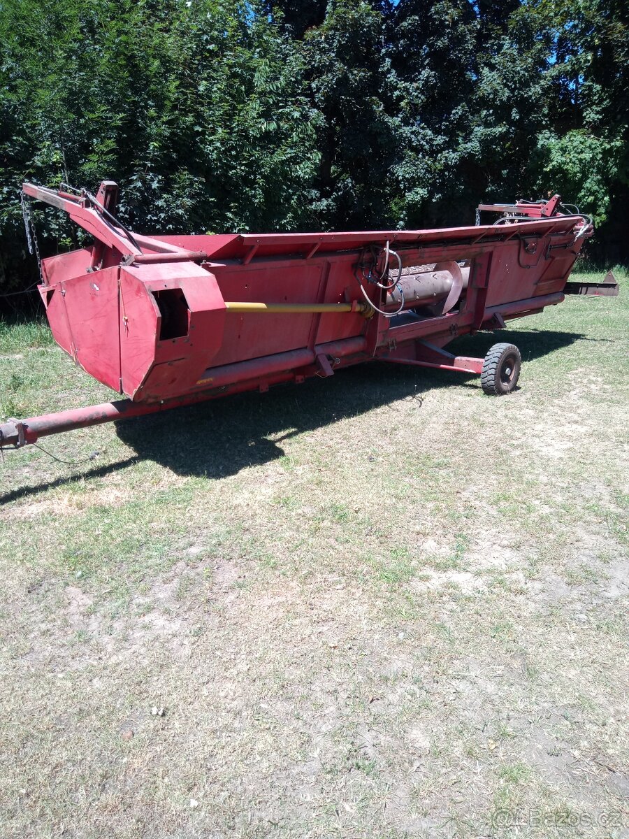 Sběrací lišta na kombajn Case 2188E - 2