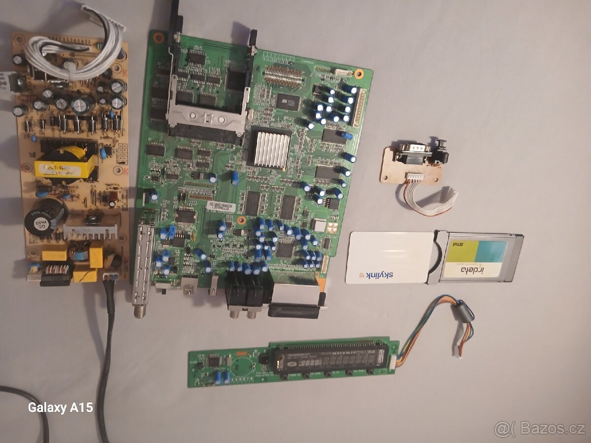 náhradních dílů Topfield TF7700 + CA modul Irdeto a karta - 2