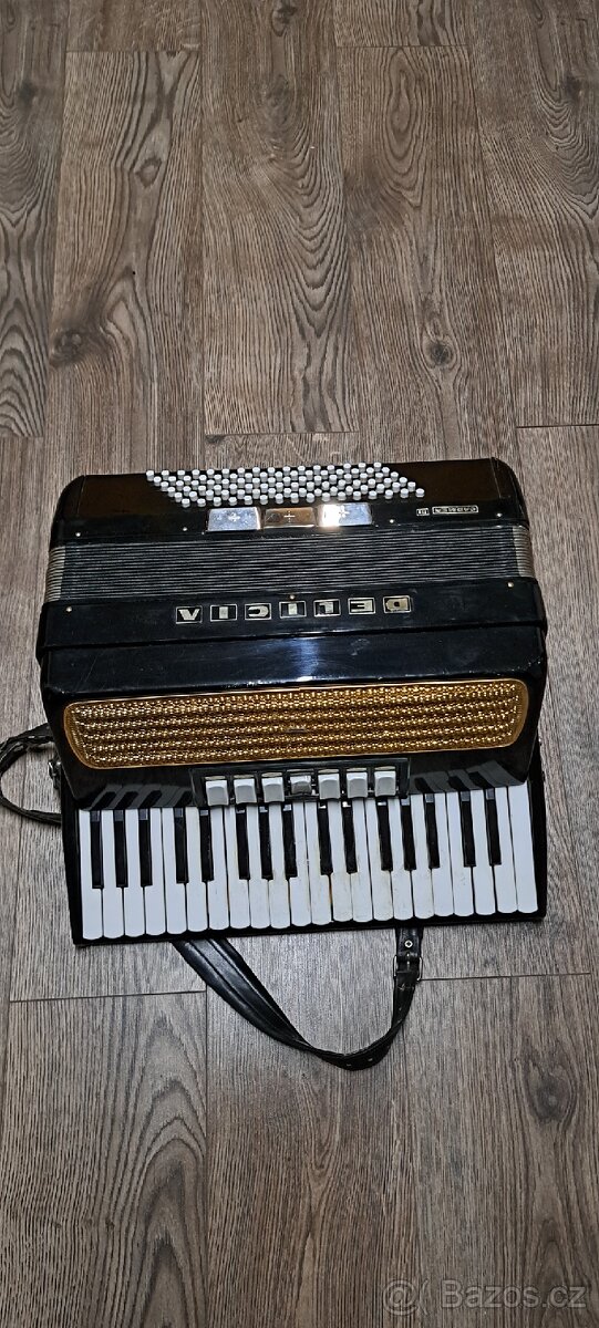 Prodám akordeon - 2