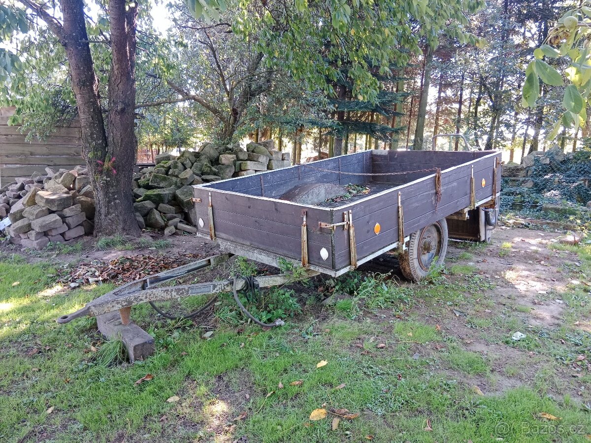 Vlečka za traktor - 2