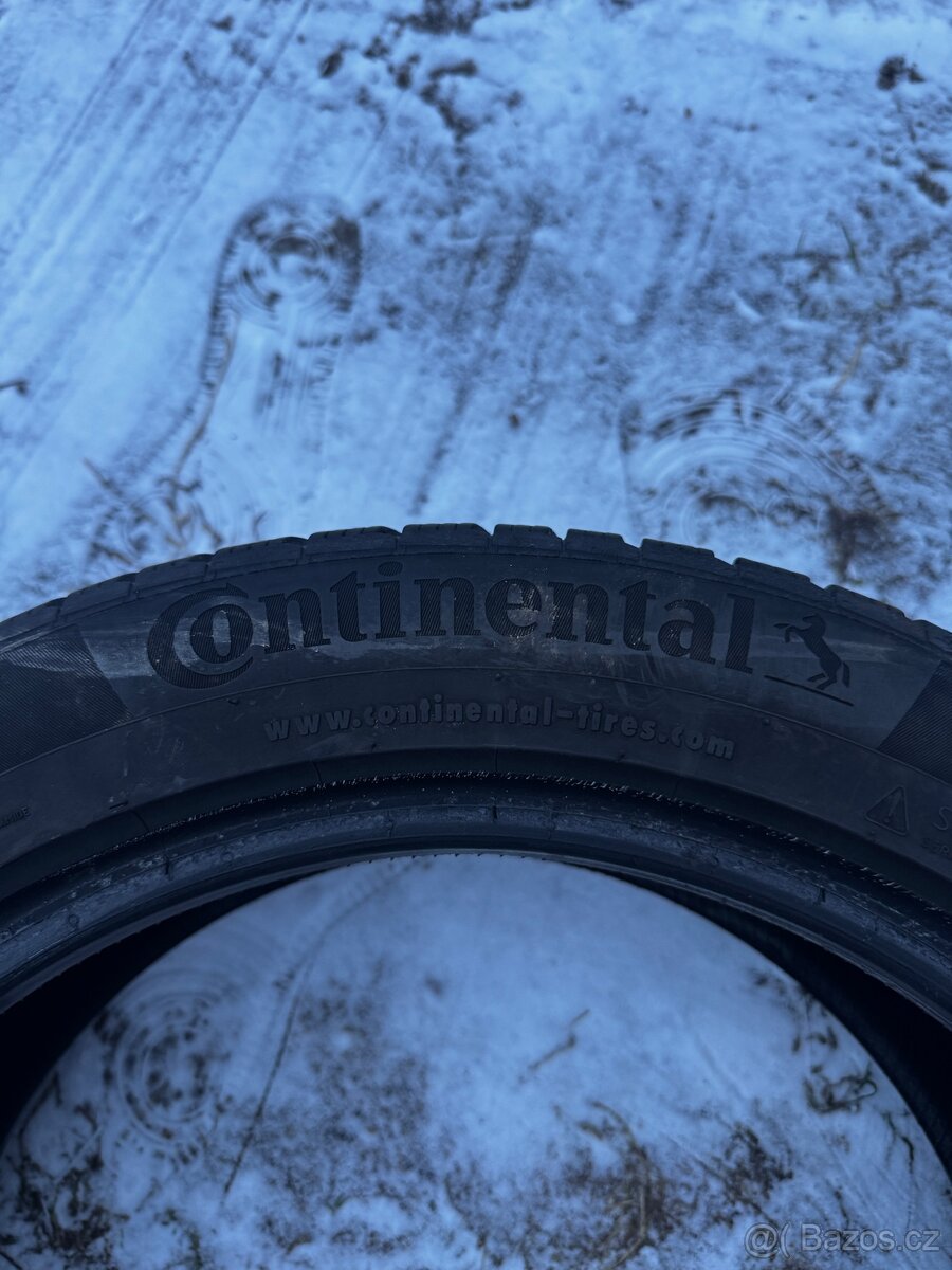 Zimní gumy 215/50 r17 - 2