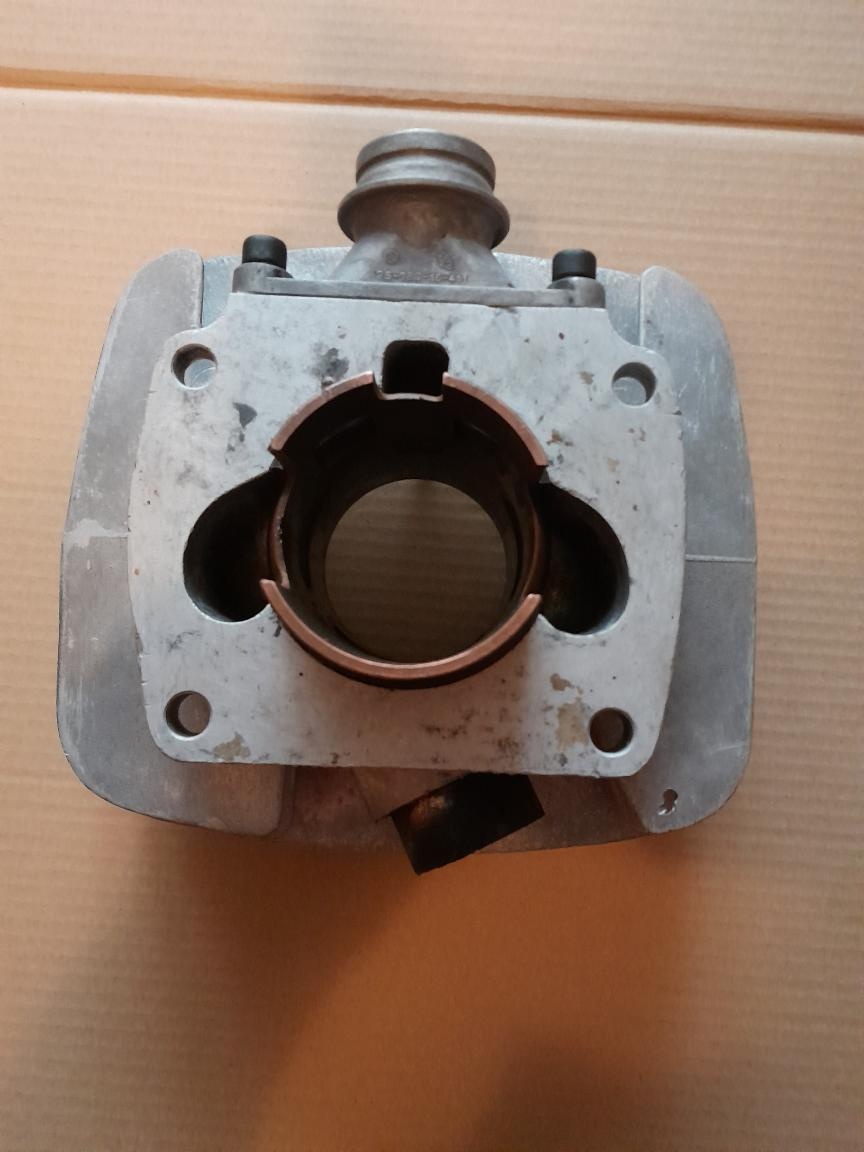 ČZ motokros,díly, válec - 2