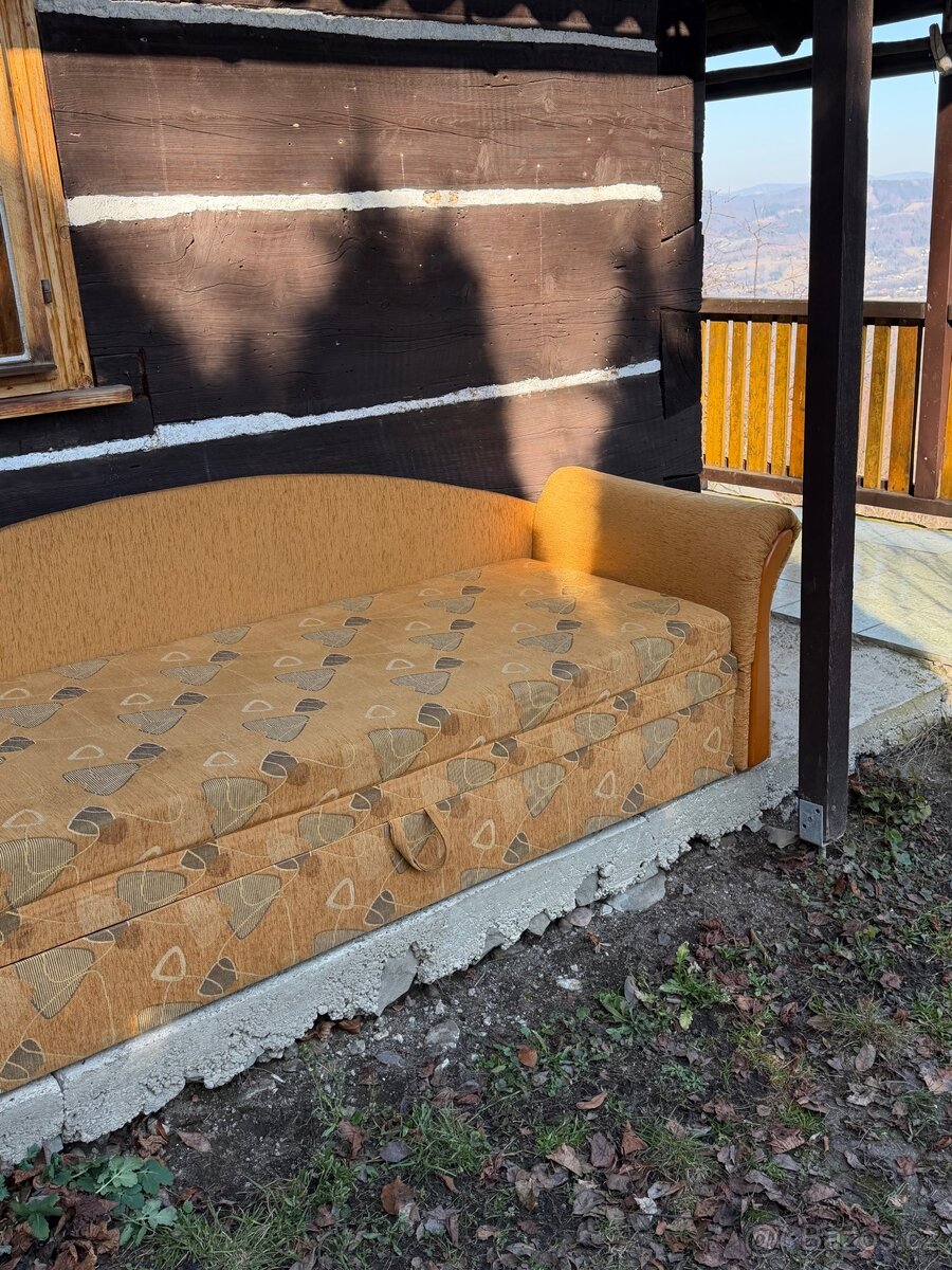 Sedačka s úložným prostorem - 2