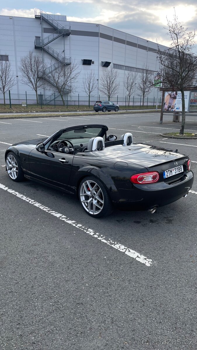 Mazda MX-5 NC PRHT 2011 Kaminari edice - 2