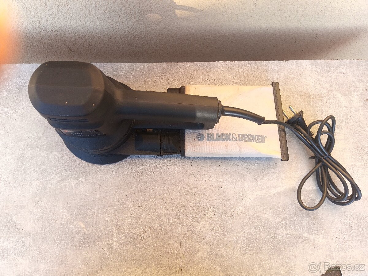 Excentrická bruska zn. BLACK DECKER. - 2