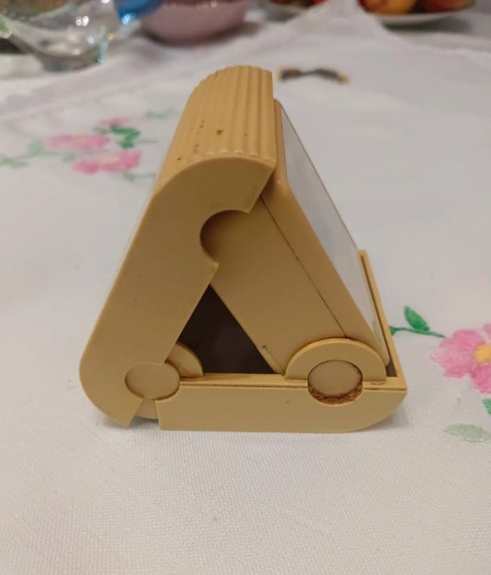 Starý skládací budík - 2