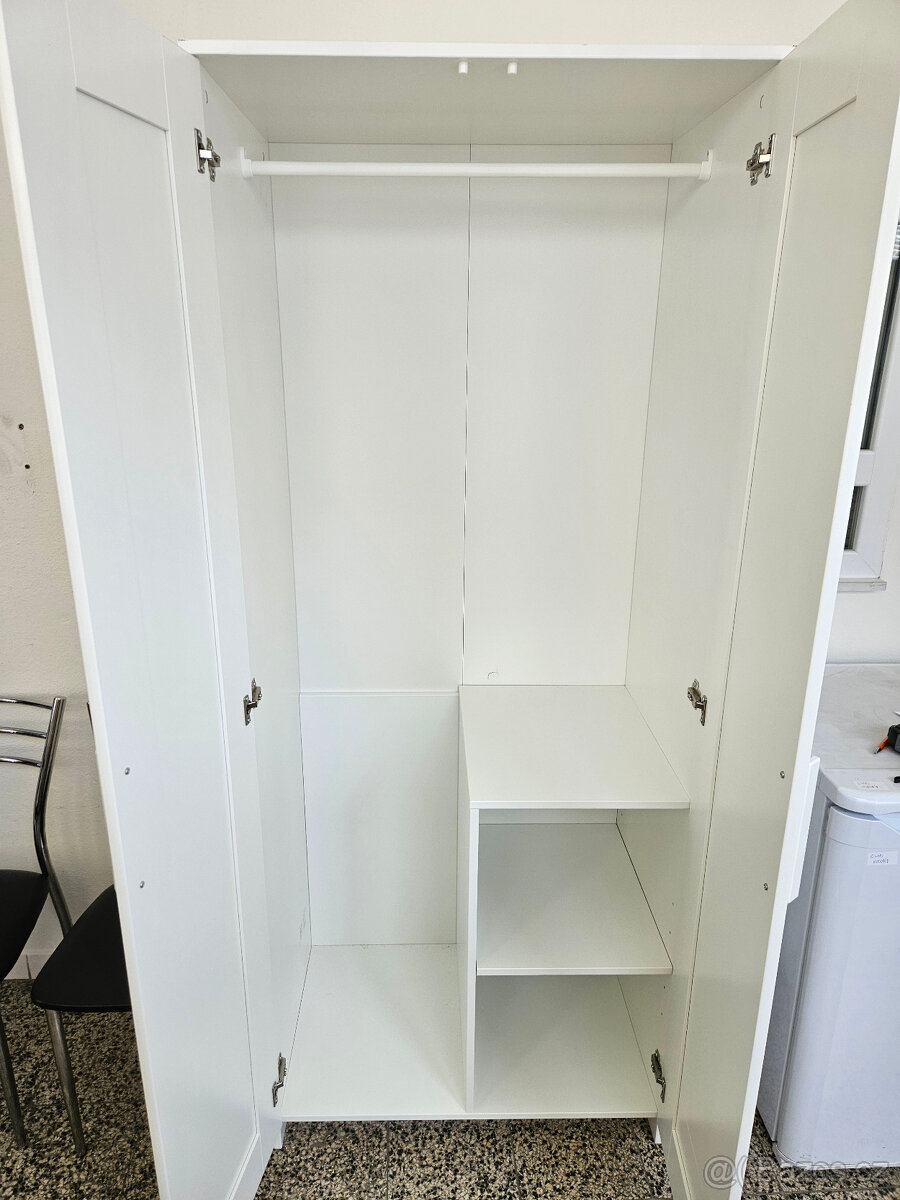 SKŘÍŇ IKEA - BRIMNES - 2