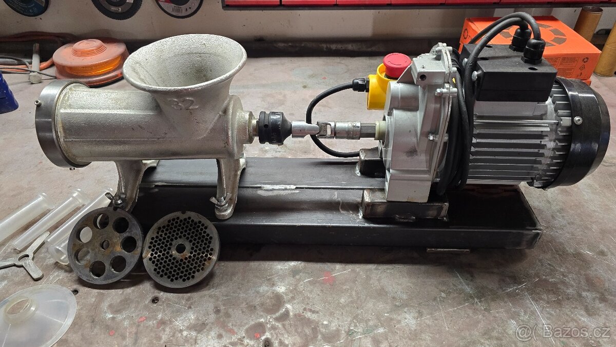 Elektrický mlýnek na maso - 2