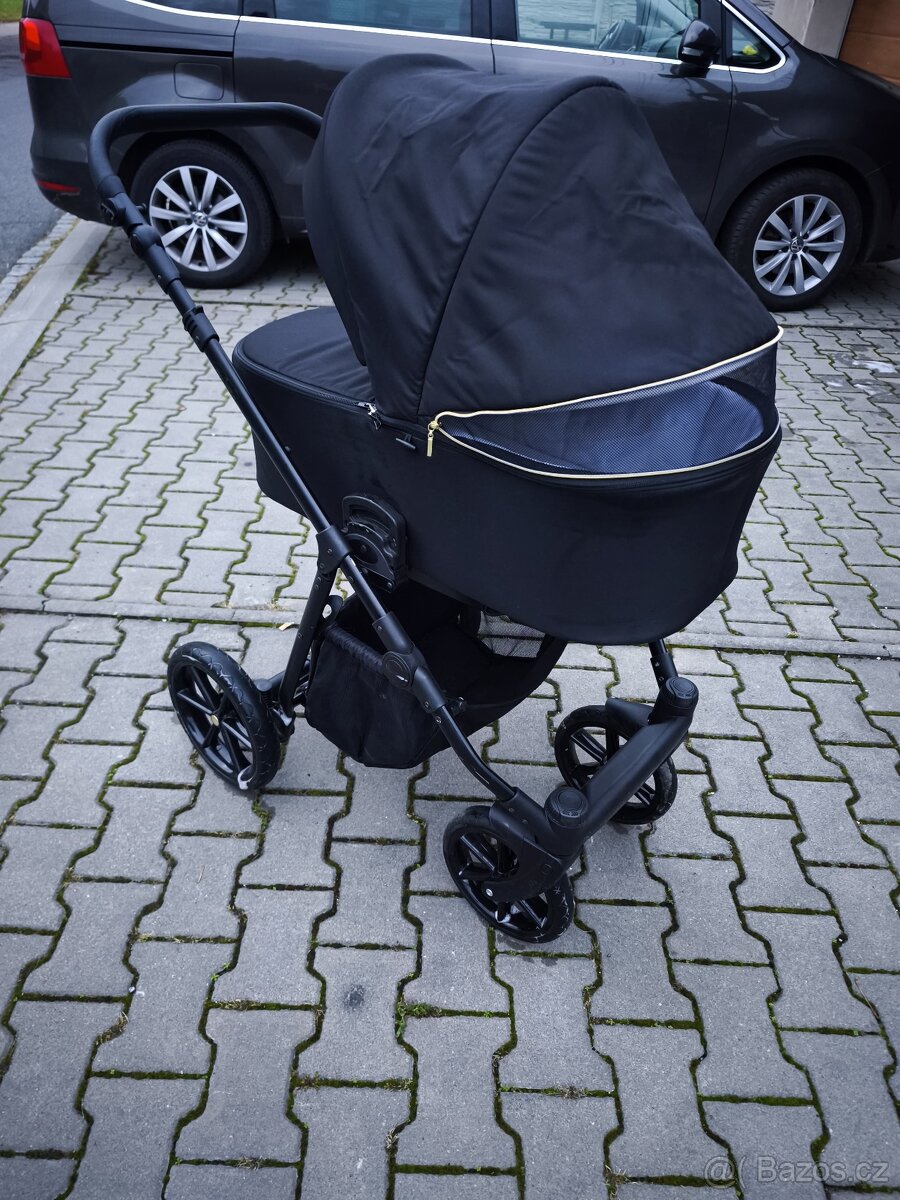 Kočárek Milu kids risso - 2