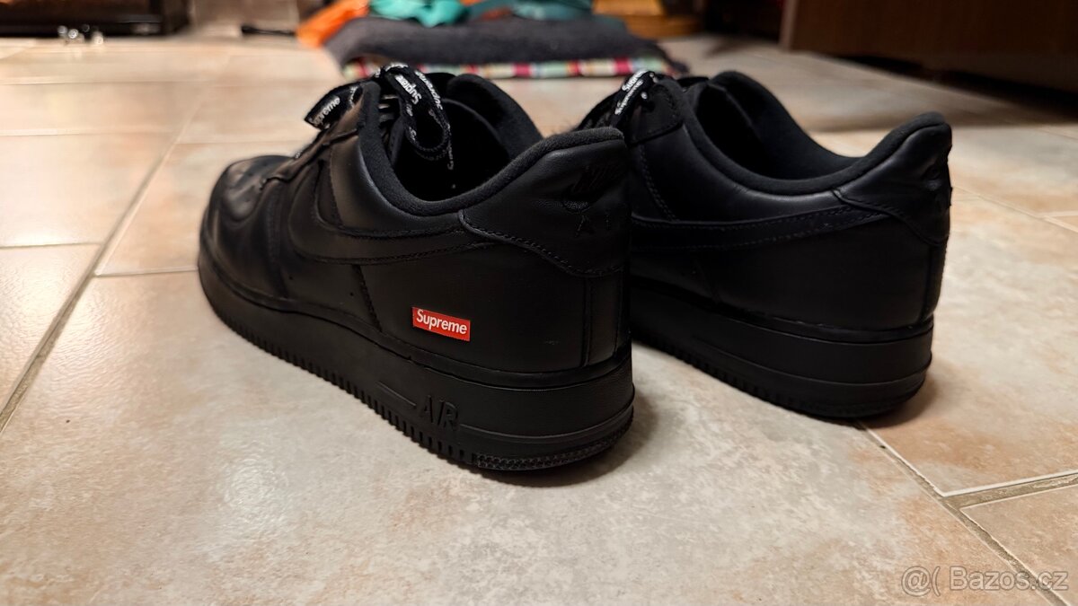 Supreme Nike Air Force 1 - Černé (vel. 44) - 2
