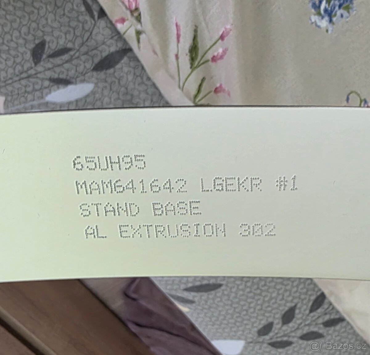 stojan k televizi LG - 2