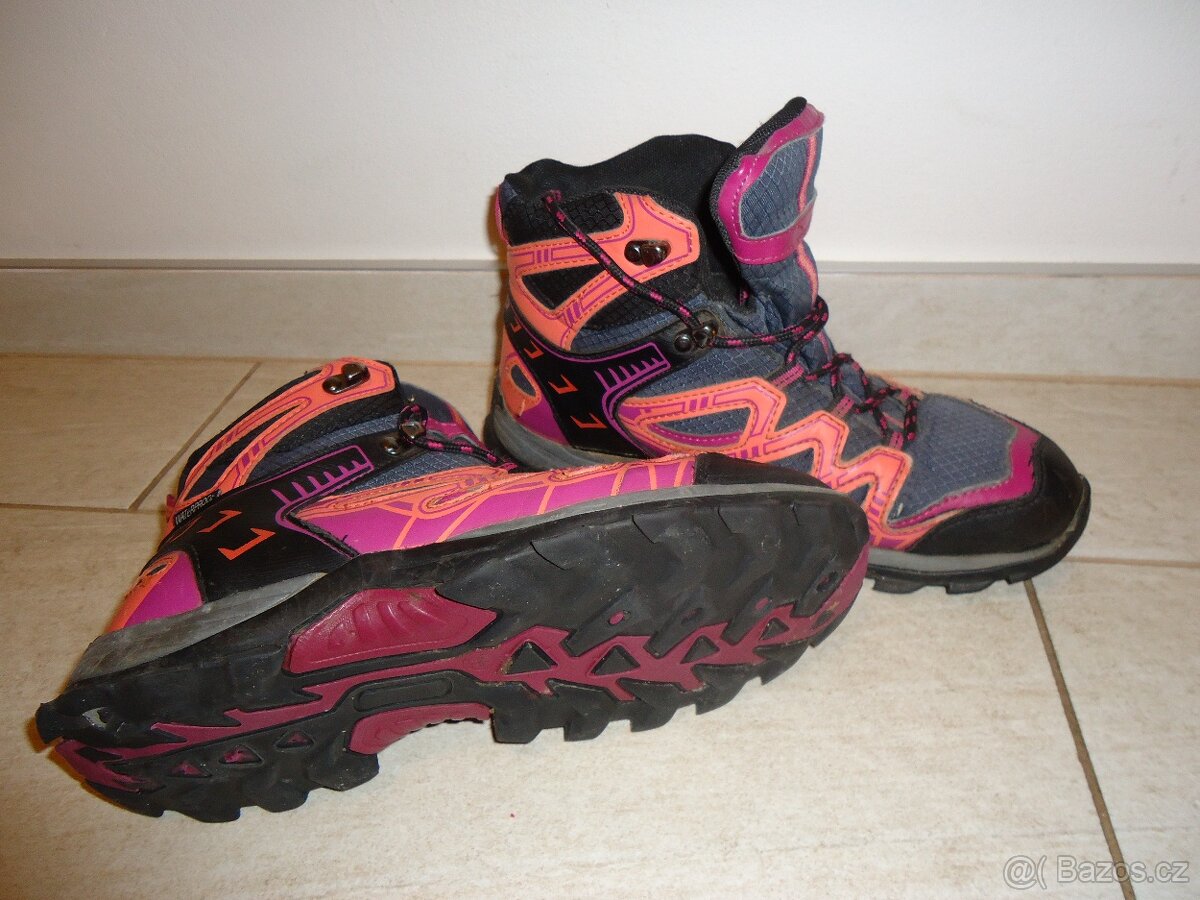 Trekové boty / pohory velikost 38 - 2
