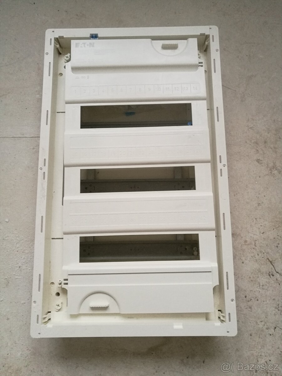 Rozvaděč EATON KLV-36UPS-F, 42 modulů - 2