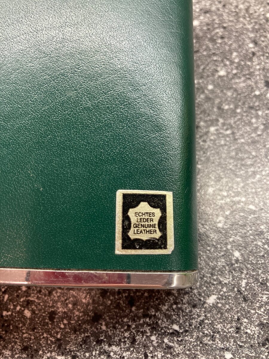 Placatka s koženým obalem - 2