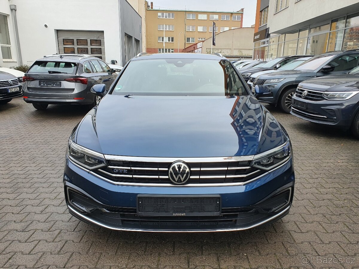 VW Passat B8 GTE Variant 1.4TSI 160kW DSG - záruka Autodraft - 2