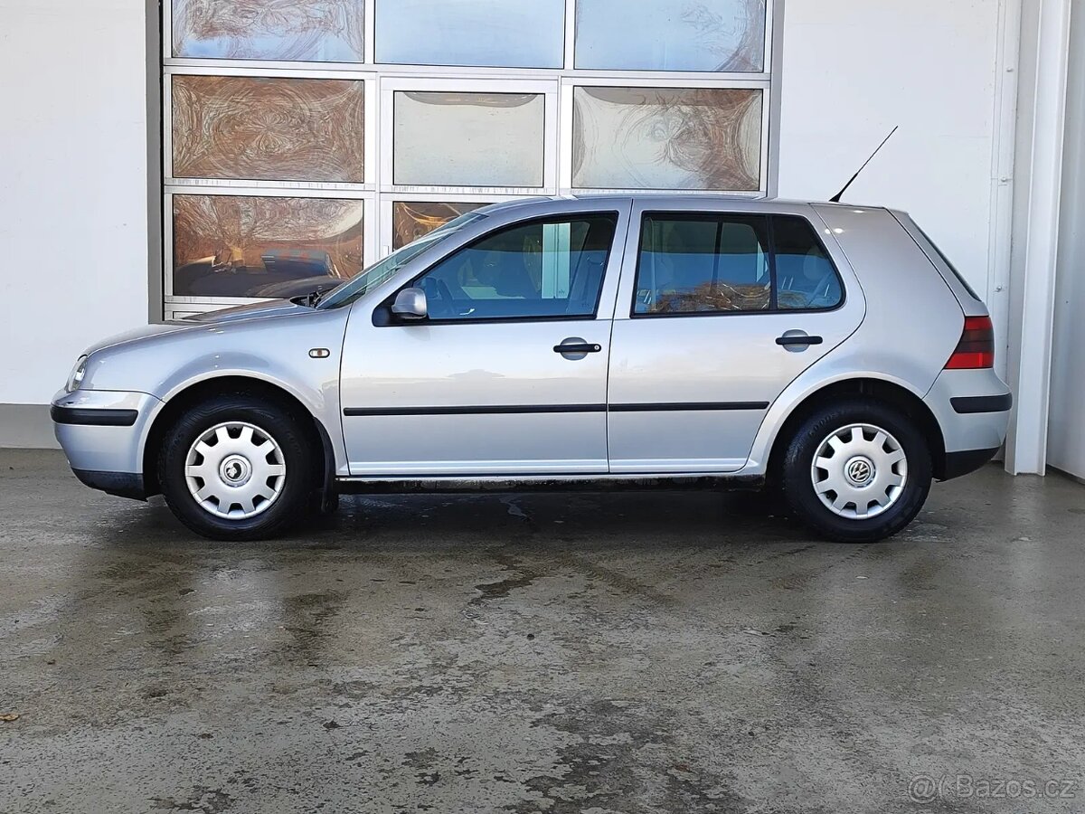 VW GOLF IV 1.6 SR TOP STAV - 2