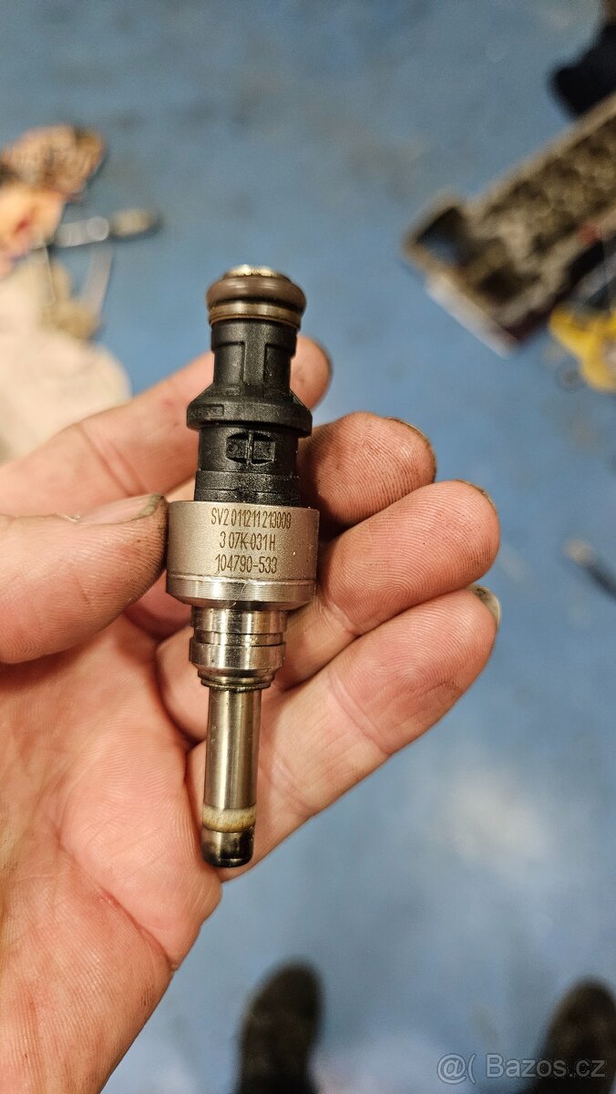 Vstřikovač Audi RS3 - 2