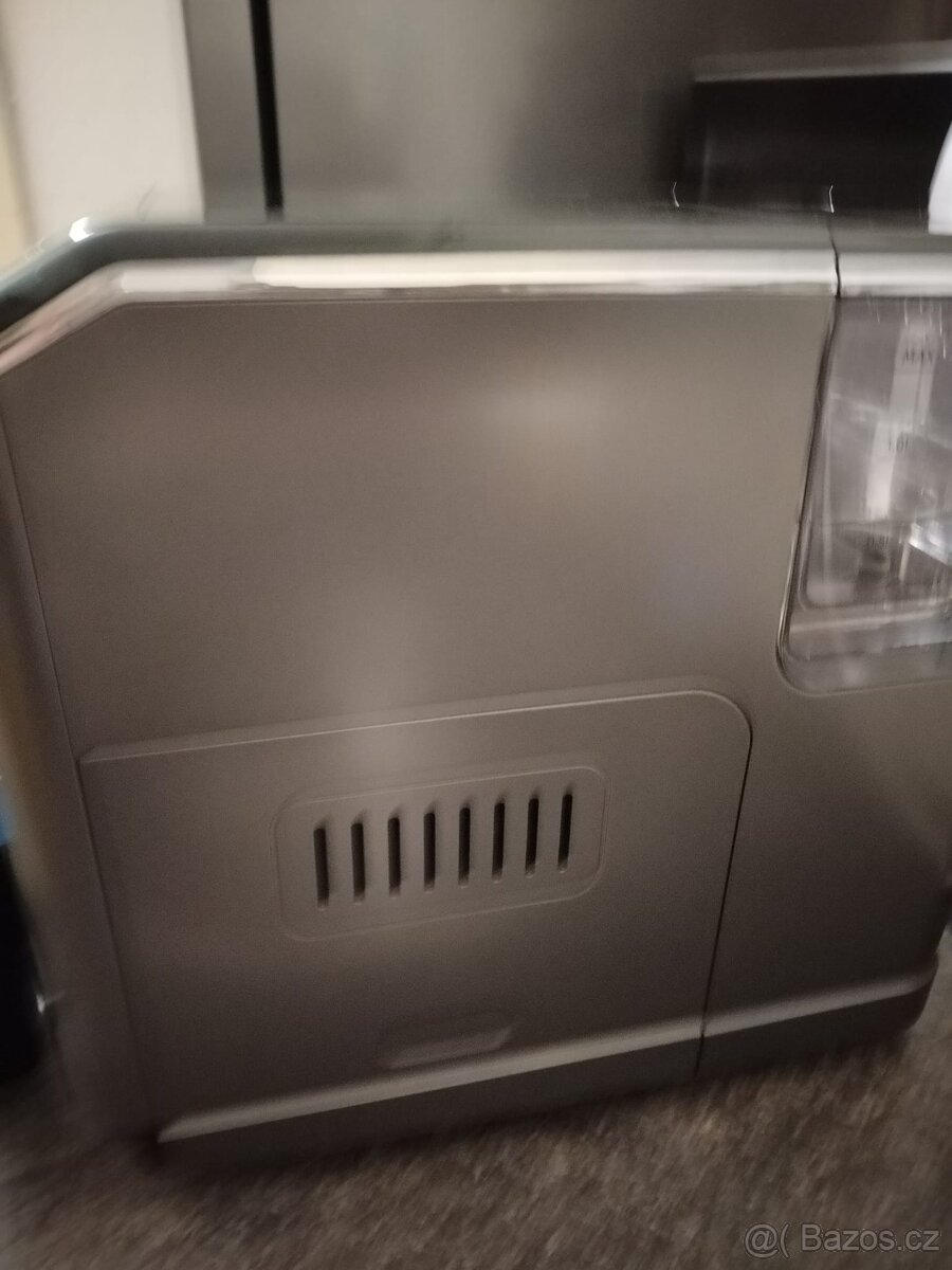 Prodám automatický kávovar Sencor - 2