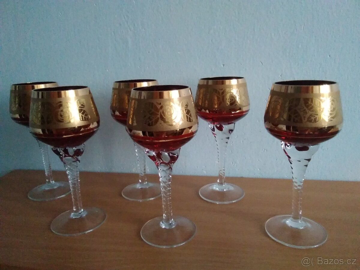 Prodám zlacené likér.skleničky za 2300 Kč - 2