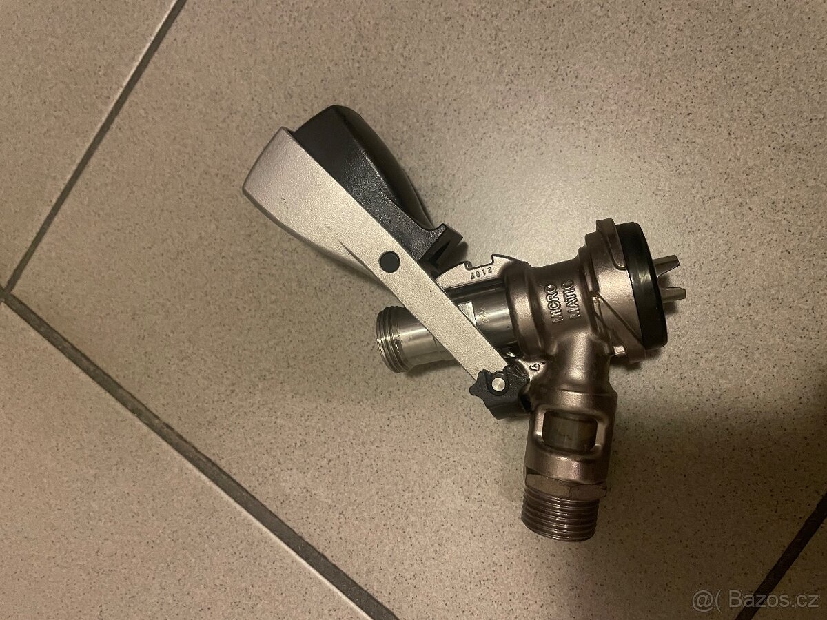 Naražeč bajonet, narážecí hlava - 2