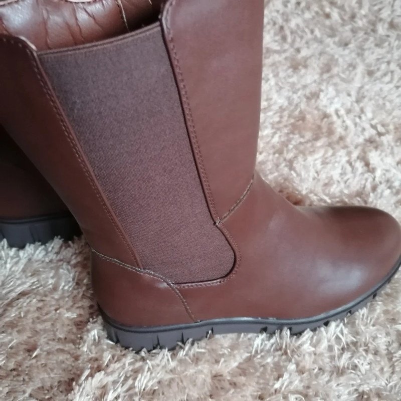 Krásné teplé kozačky vel.38 - 2