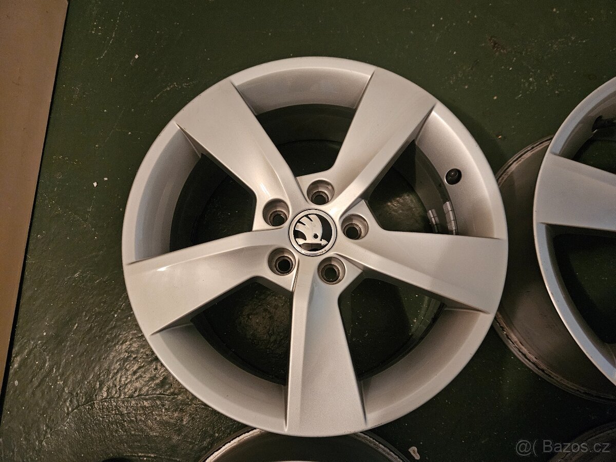 Originální ALU disky 16" ŠKODA EVORA 5x100 ET46 - 2