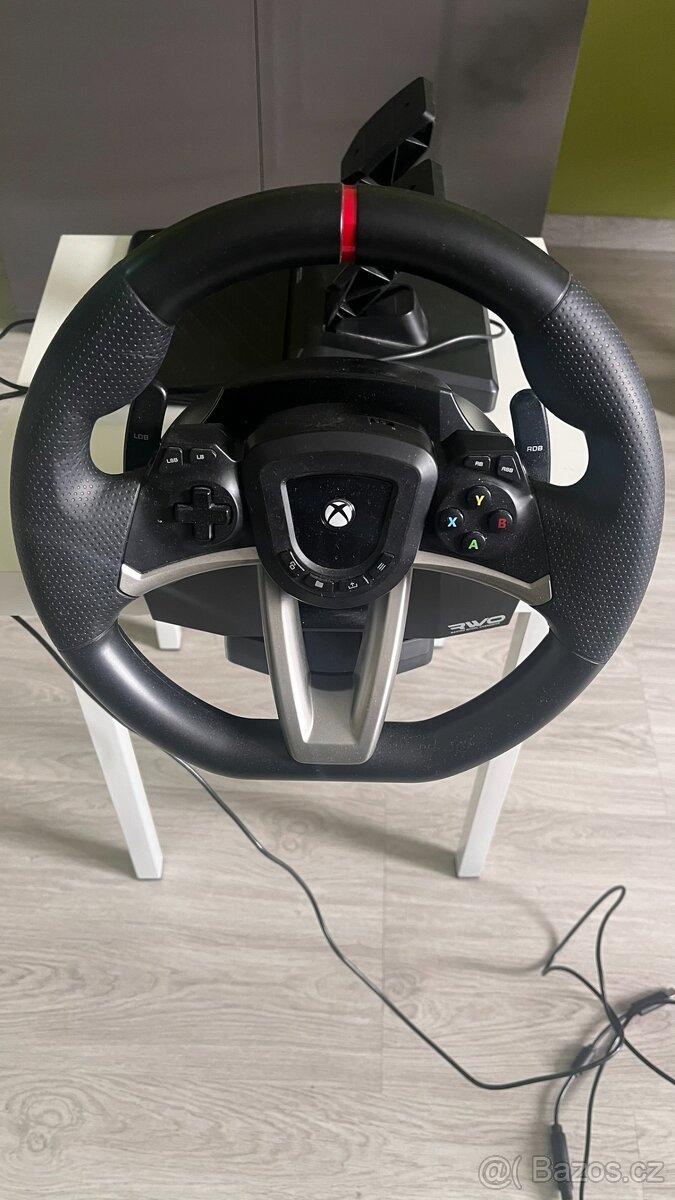 Volant HORI s pedály pro xBox - 2