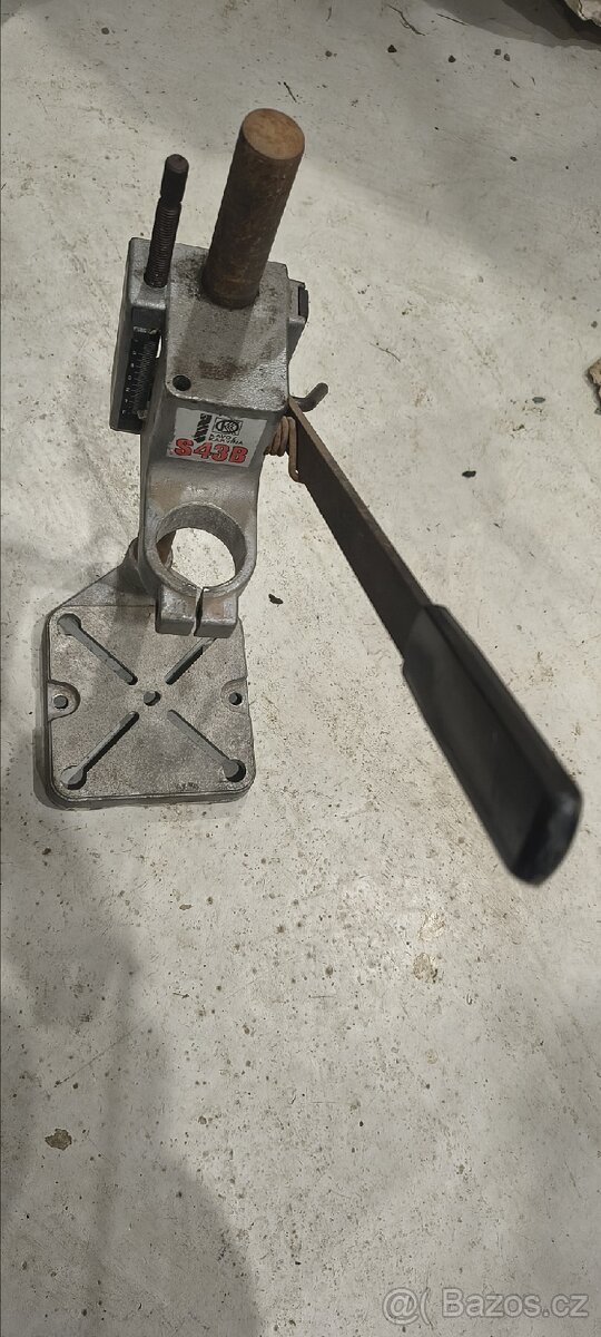 Stojan na vrtačku - 2