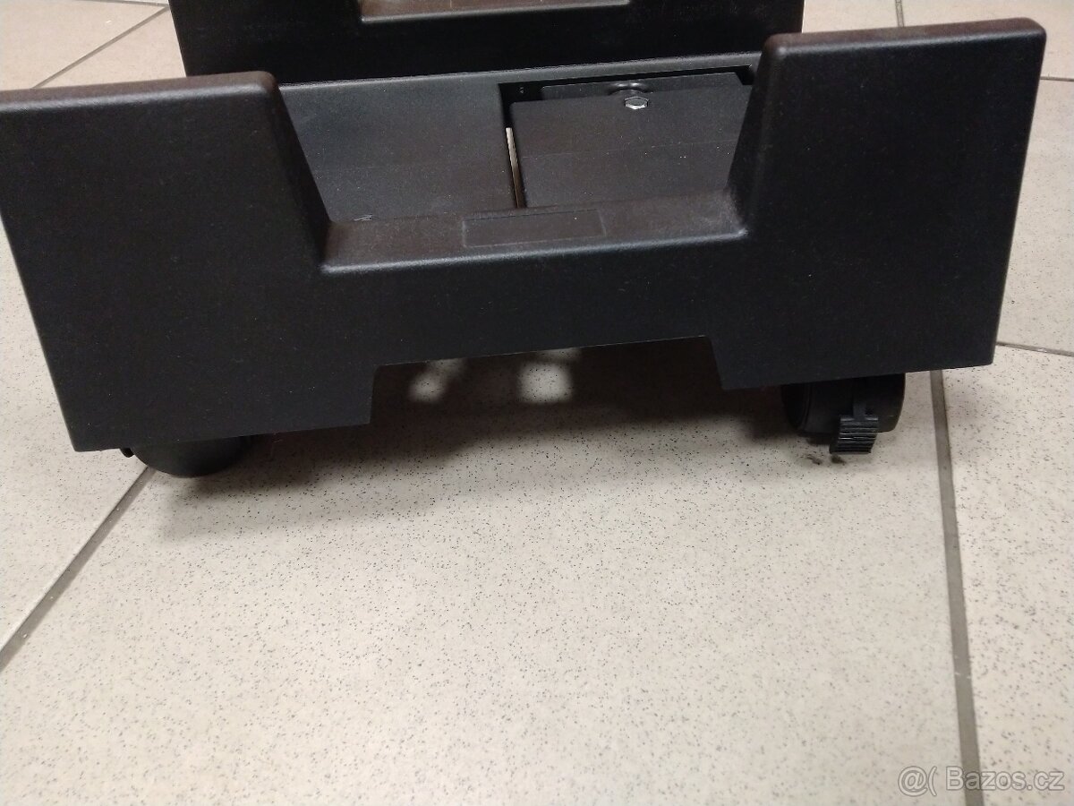 Držák pod PC nový - 2