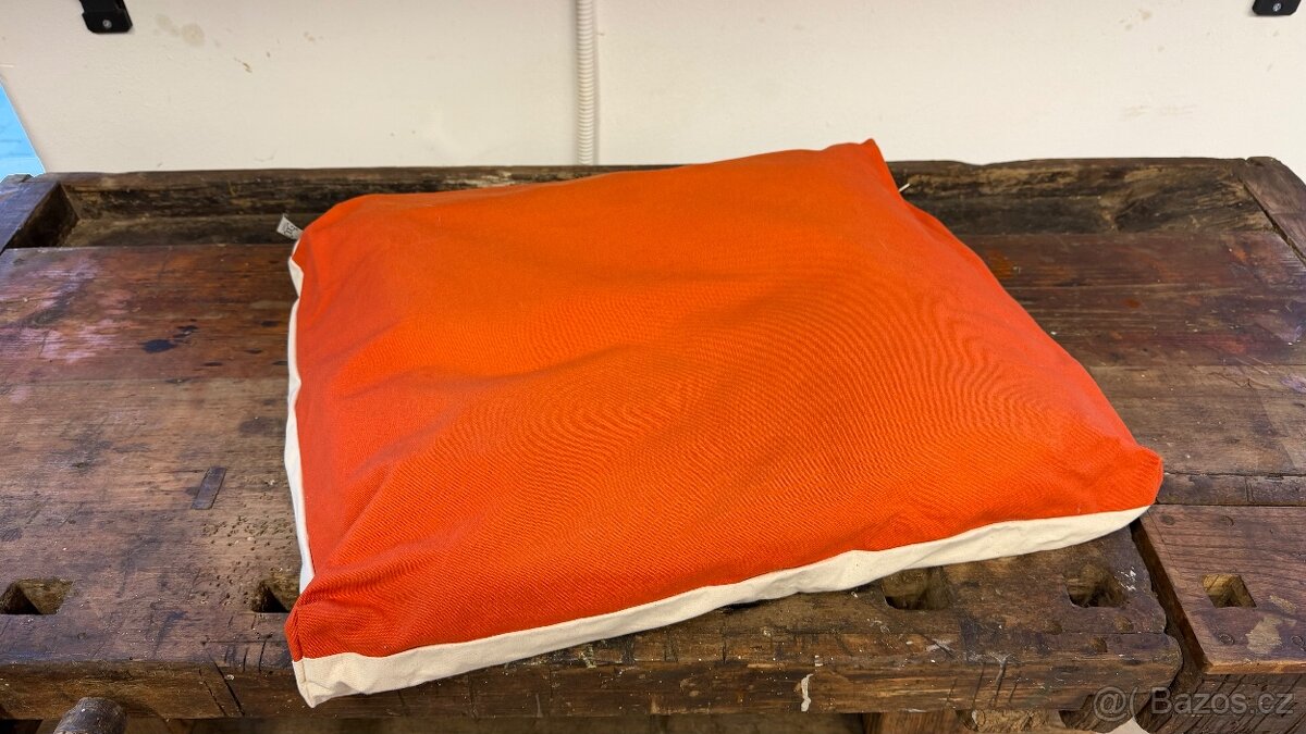 Pelech pro psy z přírodních materiálů - 2