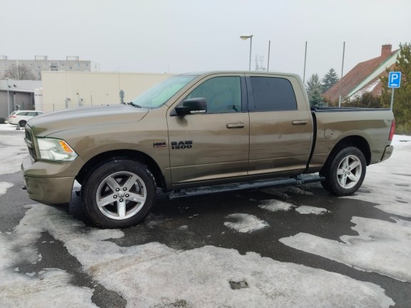 DODGE RAM 1500 5.7 HEMI, 4x4, 2015 - 2