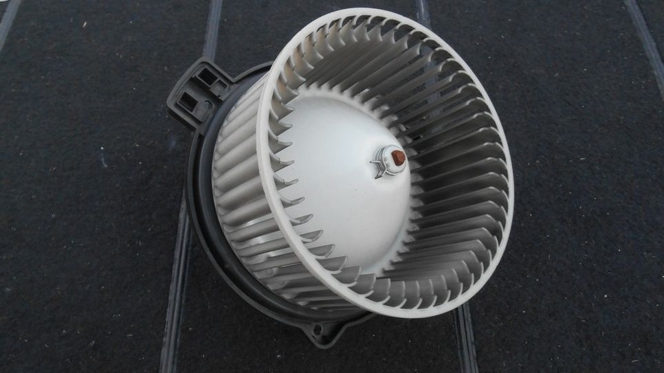 Mazda 6 - ventilátor topení - 2