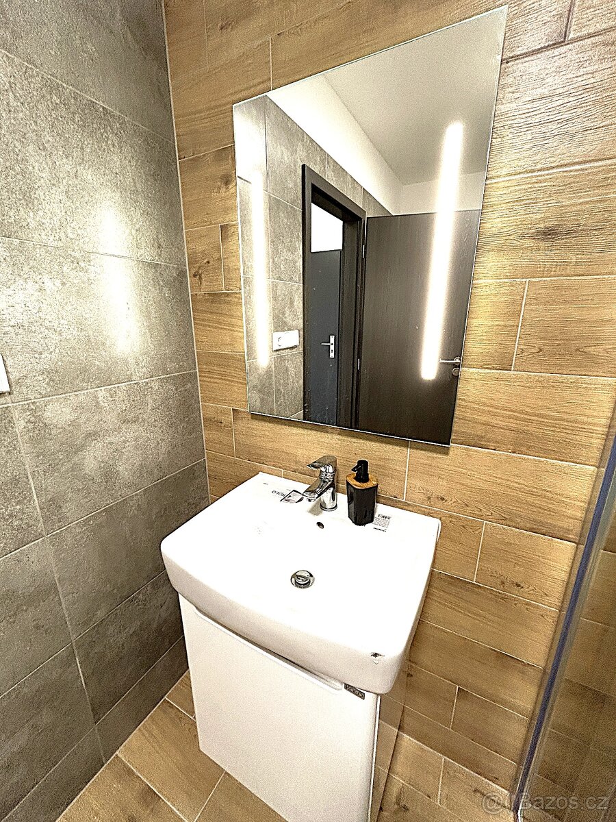 Nové koupelnové zrcadlo 2x LED - 2