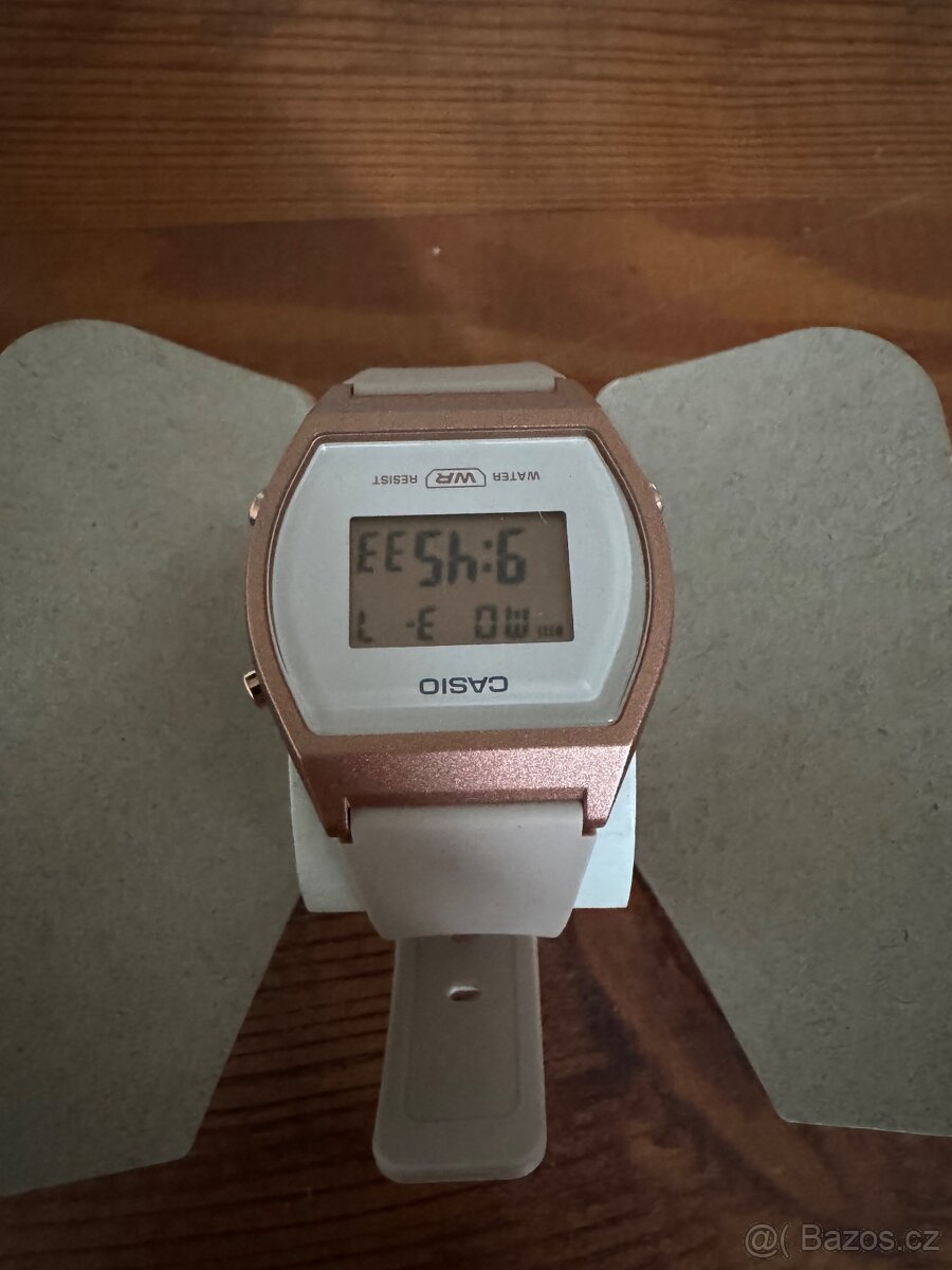 Krásné nové dámské CASIO hodinky - 2