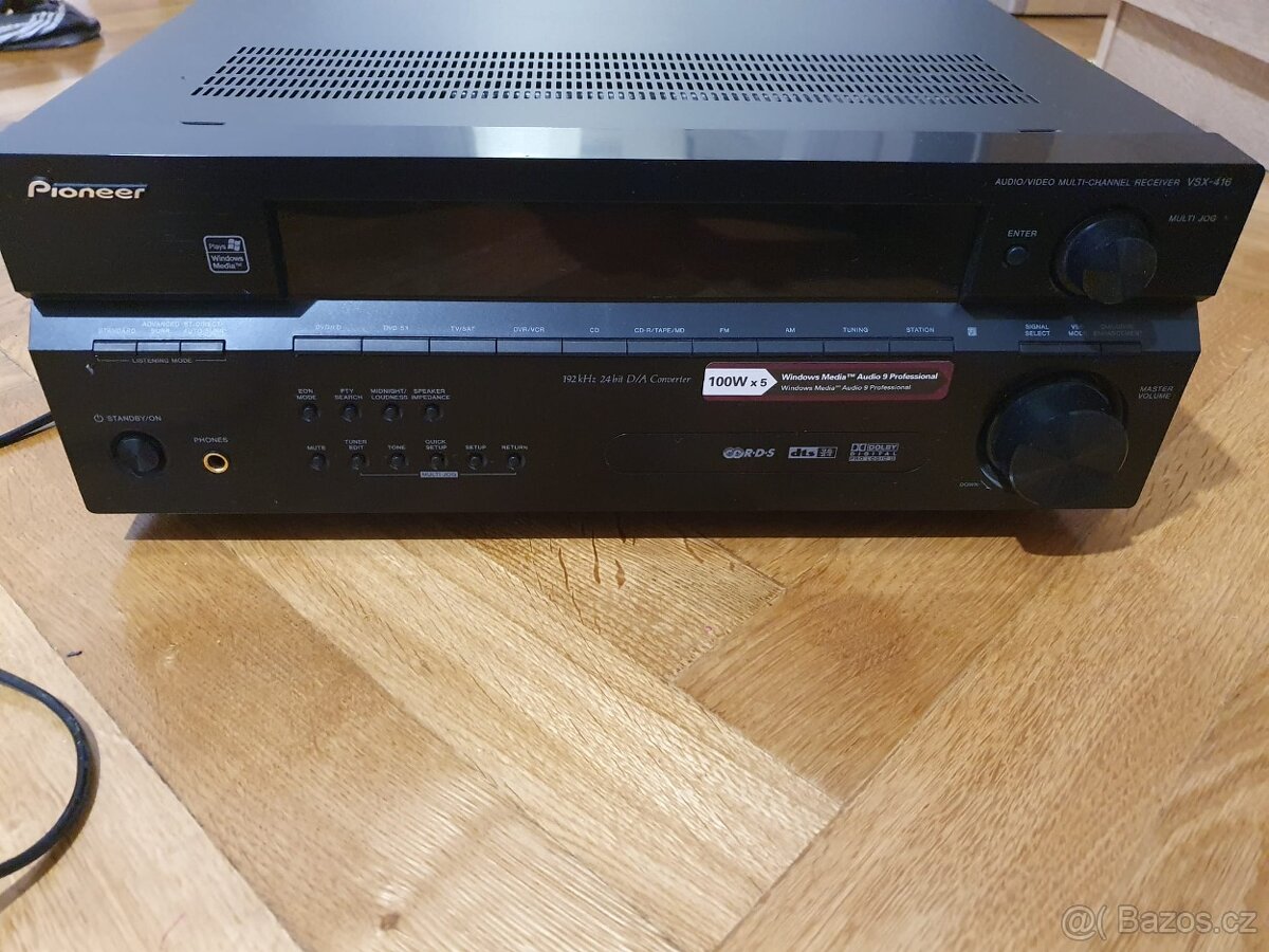 Zesilovač PIONEER - 2