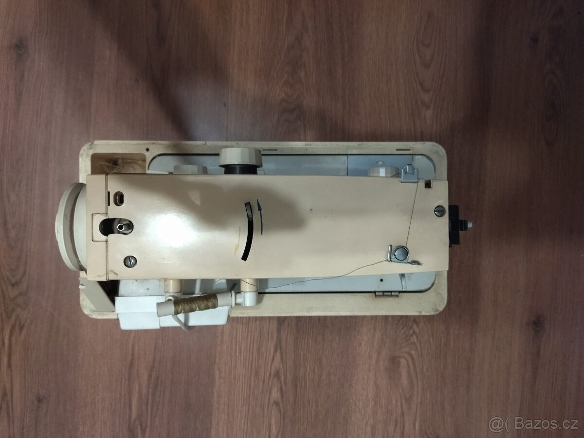 Šicí stroj Veritas - 2