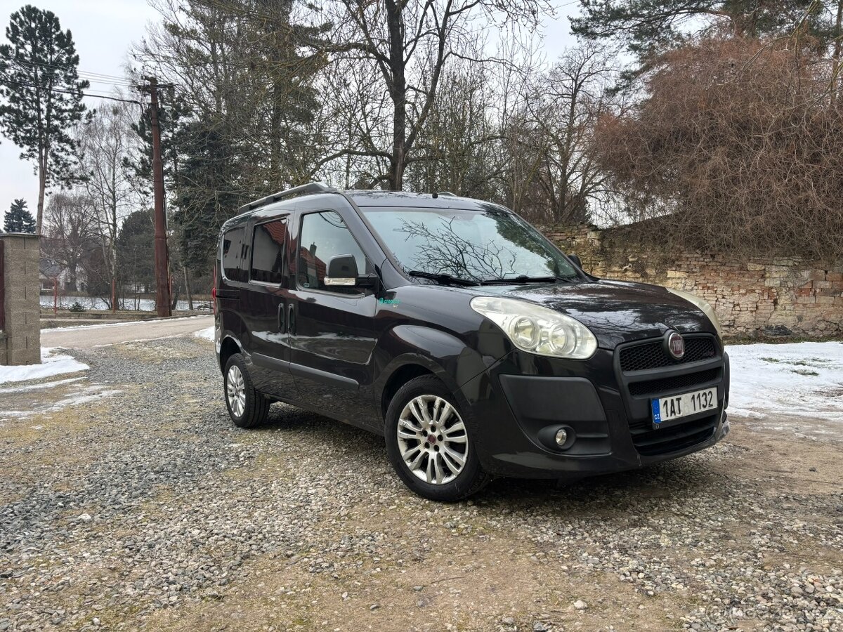 FIAT DOBLO PANORAMA 1,6 JTD, 7 MÍST - 2