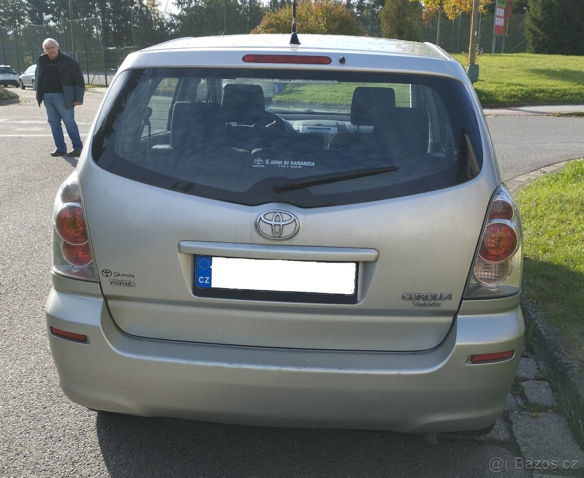 Prodám Toyota Corolla Verso - 2