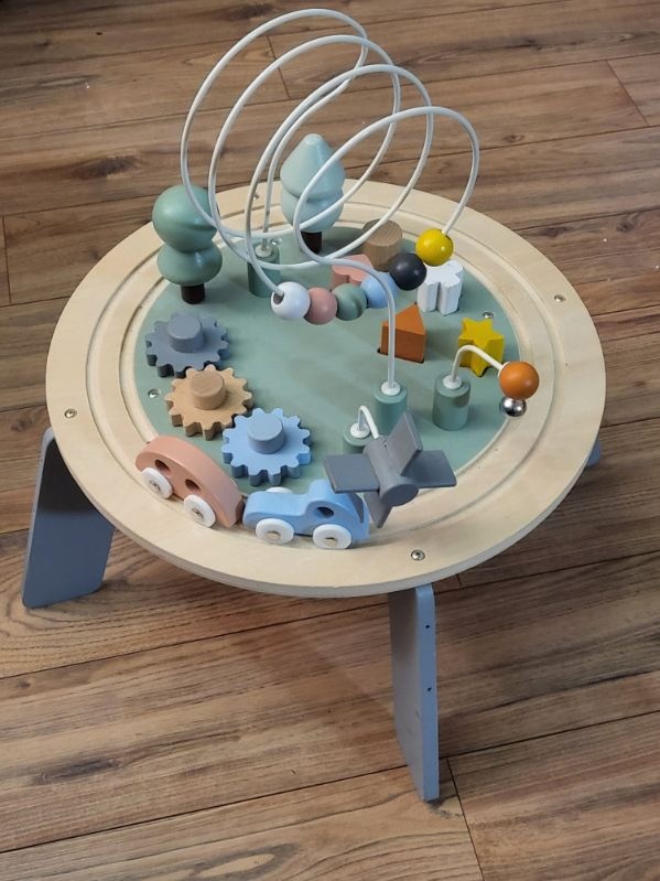 stolek na hraní - 2