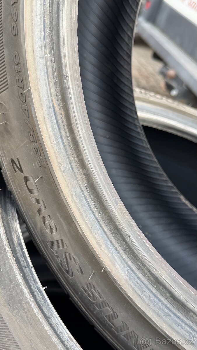 Letní Hankook 235/40/19 - Superb, Passat - 2