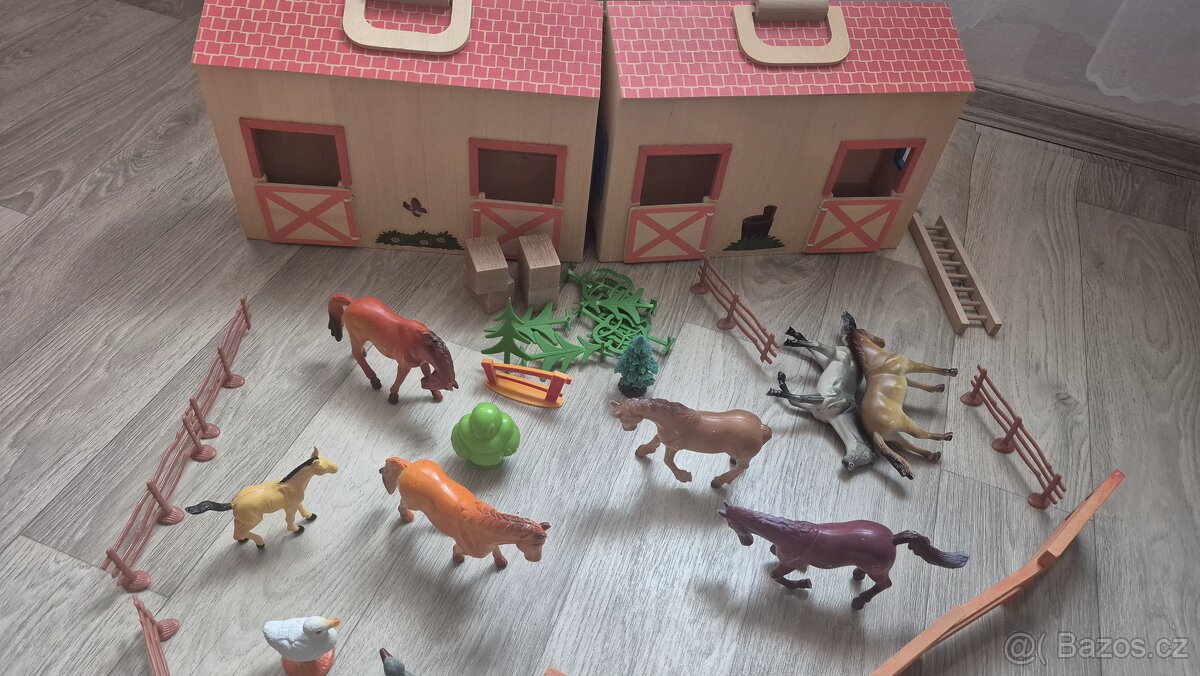 Woody dřevěná stáj + doplnky - 2