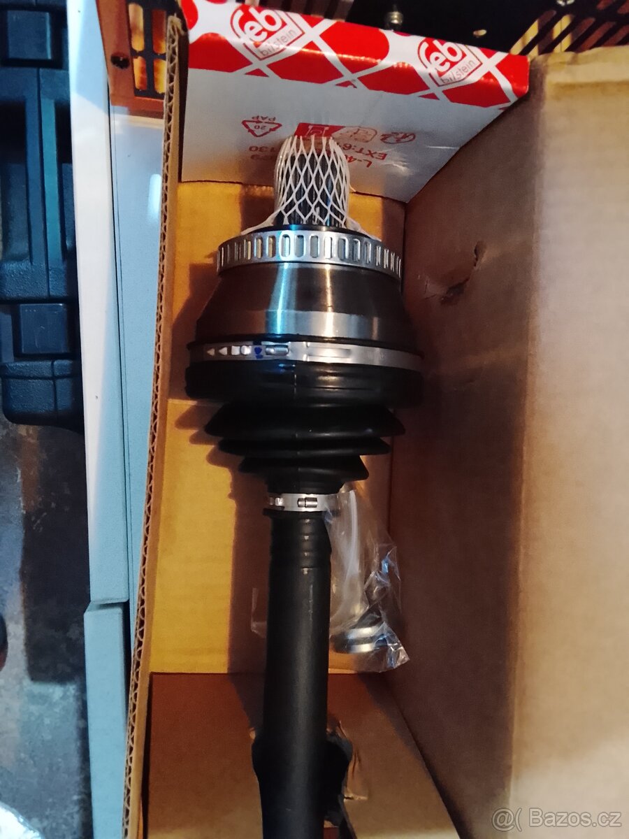 Audi A4 B7 úplně nová pravá poloosa - 2