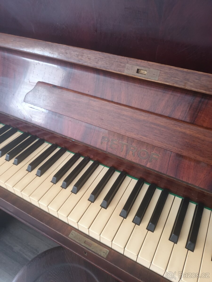 Pianino Petrof - 2