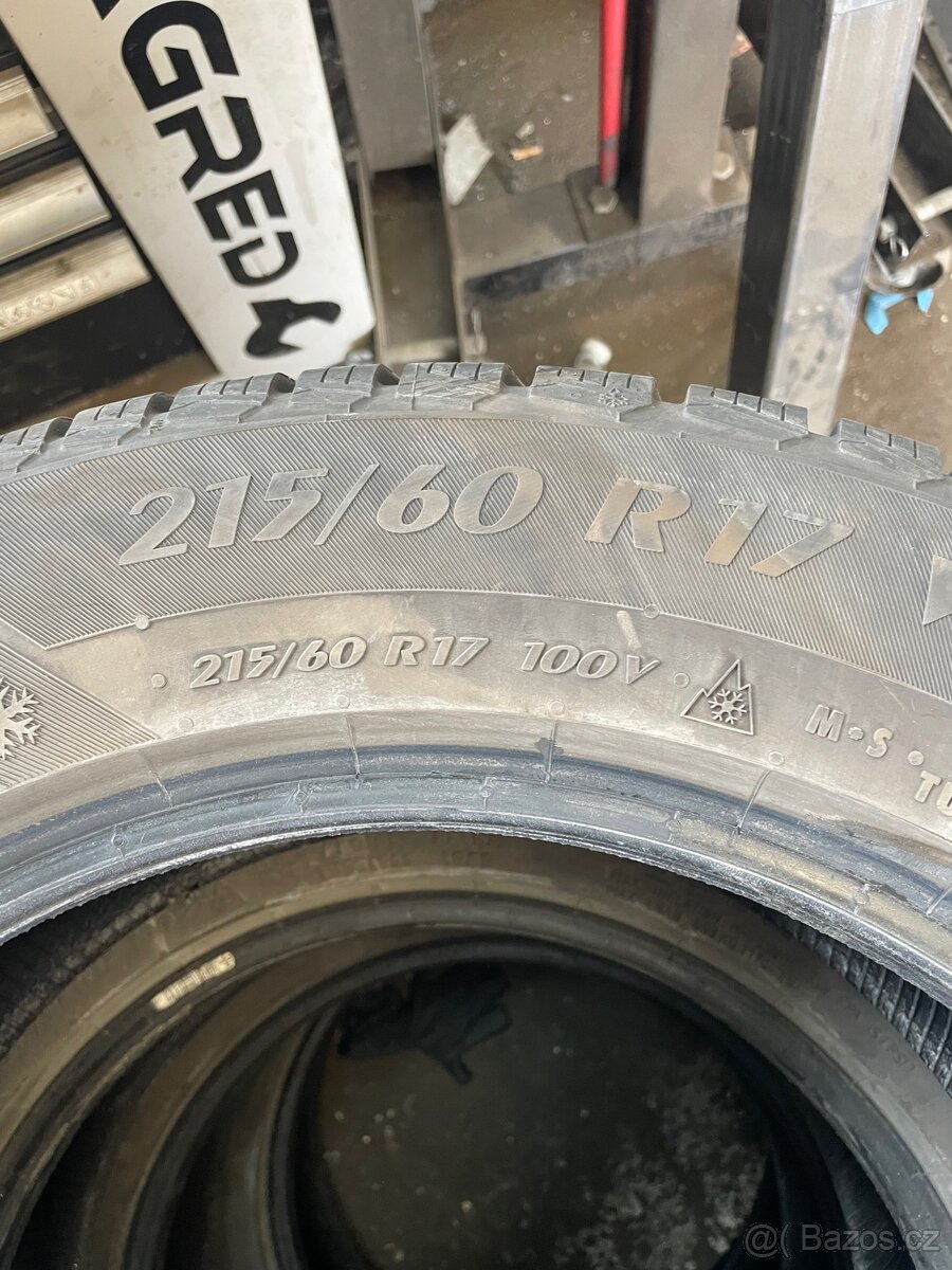 Zimní pneu 215/60 R17 - 2