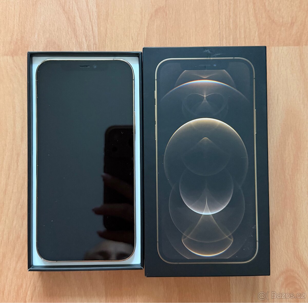 iPhone 12 Pro 128 GB zlatý - 2