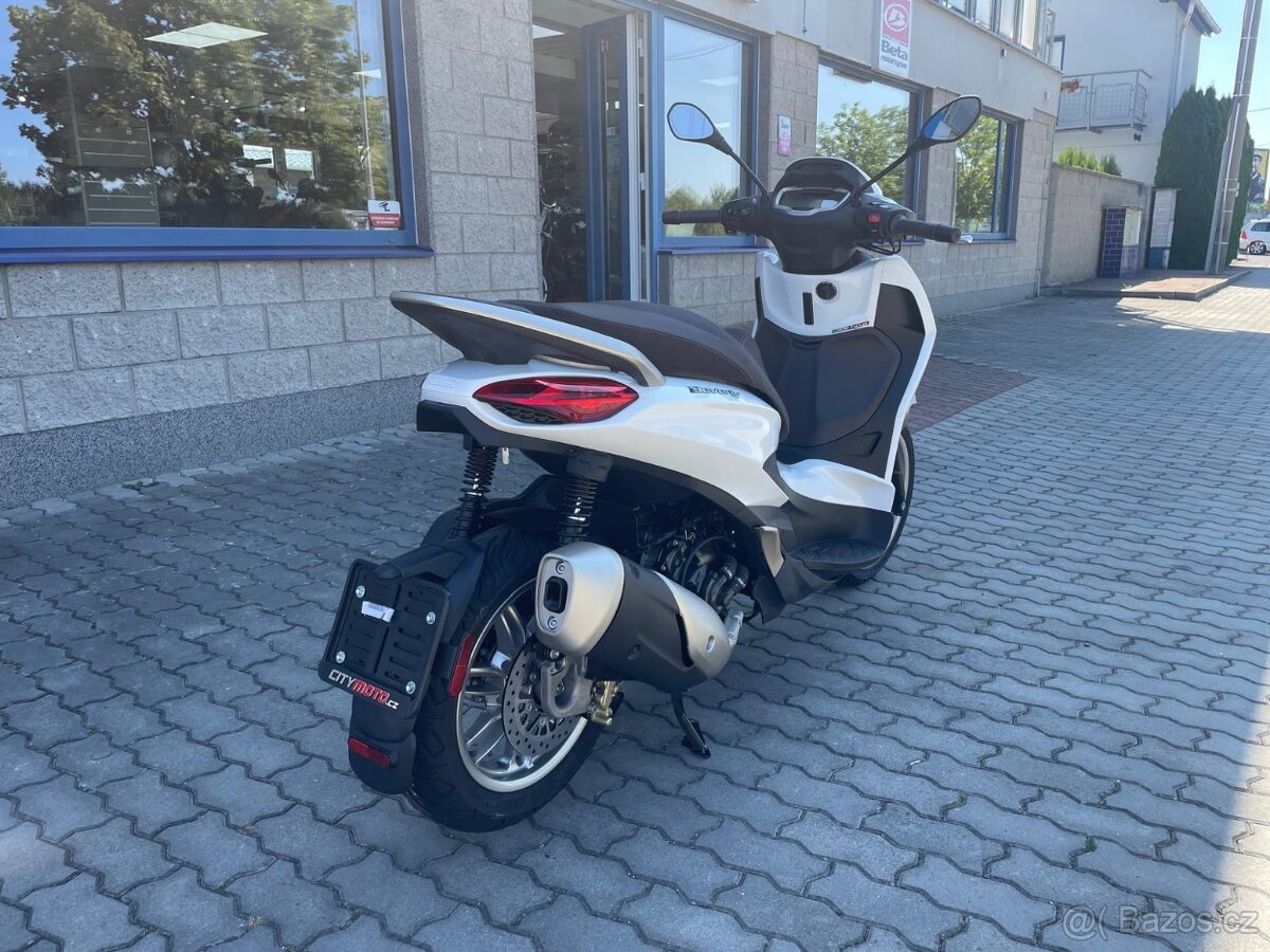 Piaggio Beverly 300 - 2