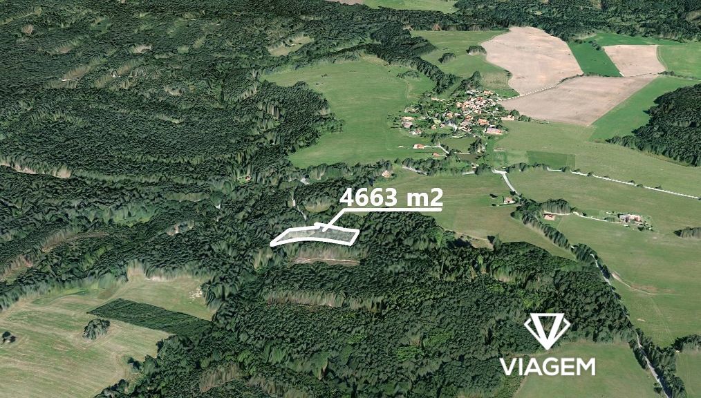 Pole 4 663 m² - 2