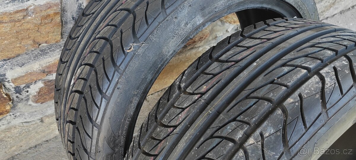 Nankang 215/45/R18 - 2