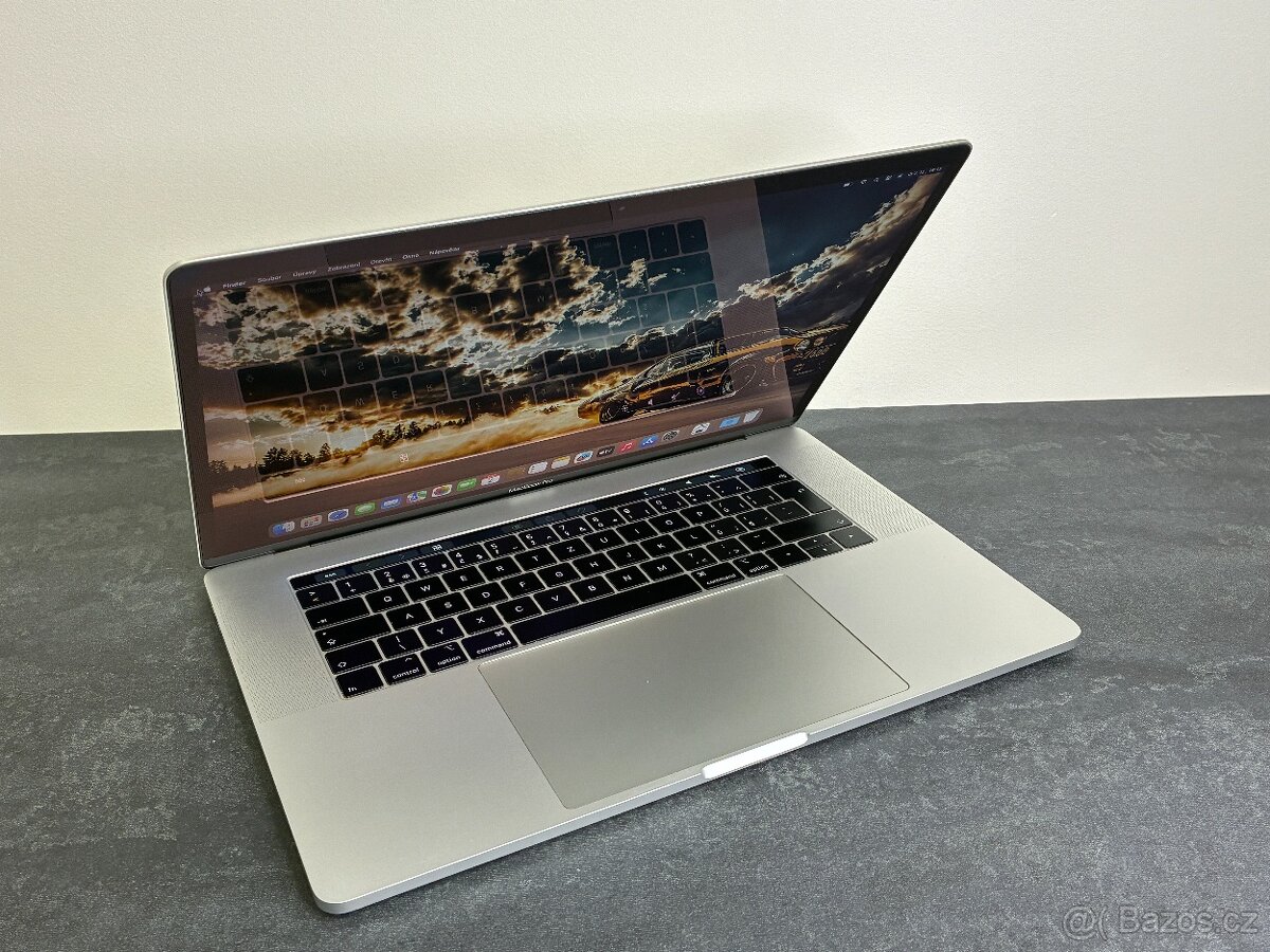 MacBook Pro 15'' 2018 / i9 / 32GB / 512GB SSD - DPH - 2